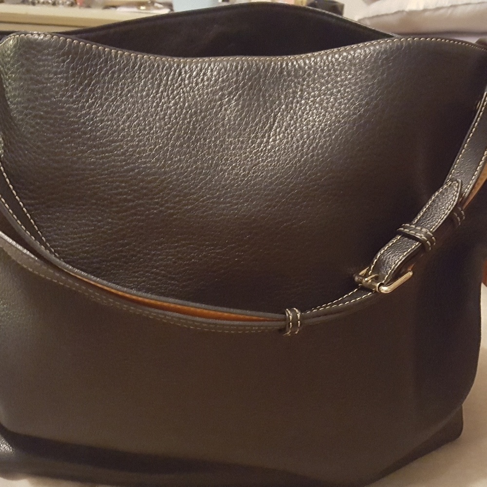 Large Dooney and Bourke bag, all leather.