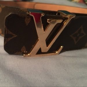 Louis Vuitton belt brown