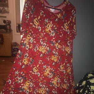 LuLaRoe Carly Red Floral Sz L