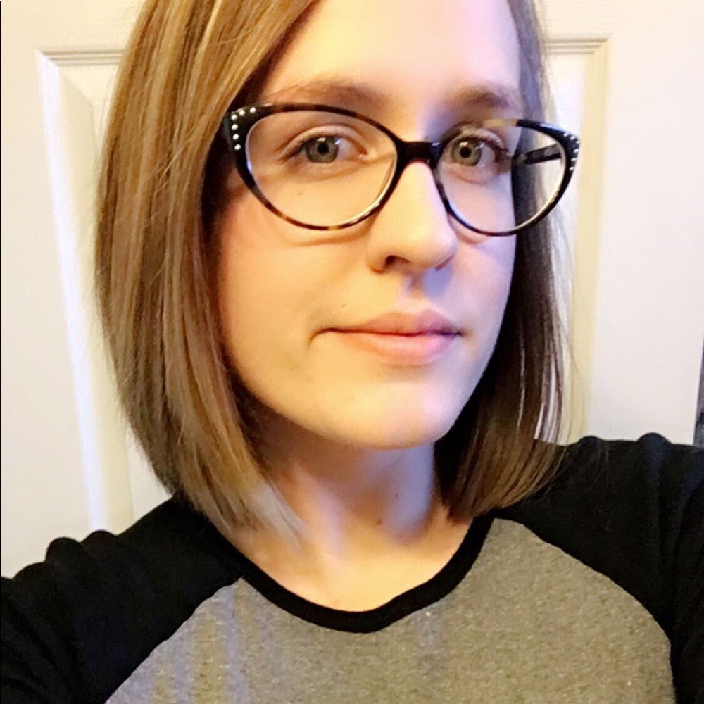 Meet your Posher, Kelsie