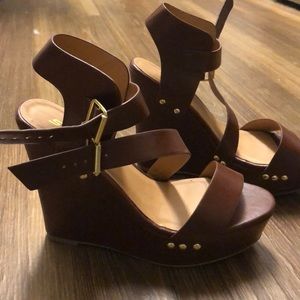 Brown Wedges
