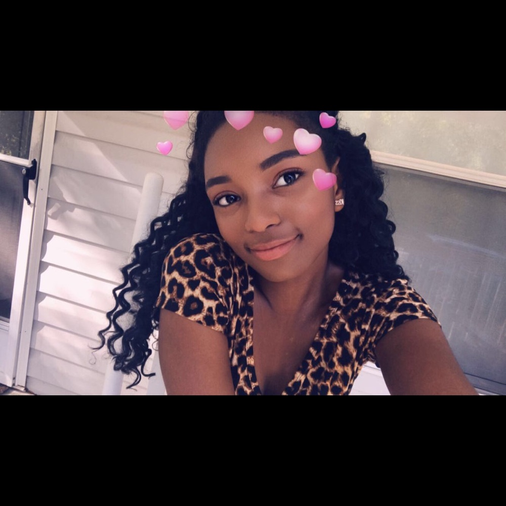 Meet your Posher, Randi