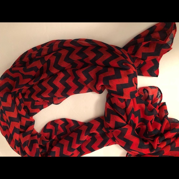 Red Black Chevron Scarf Printer Village - Picture 2 of 8