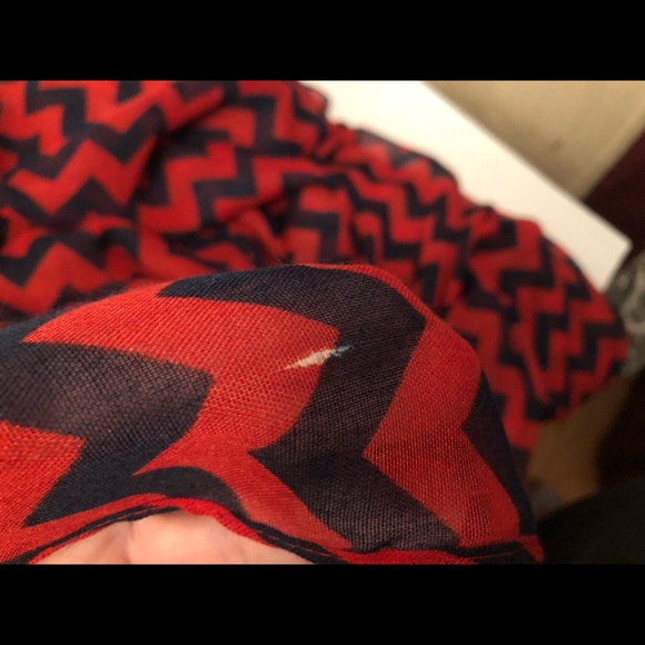 Red Black Chevron Scarf Printer Village - Picture 4 of 8