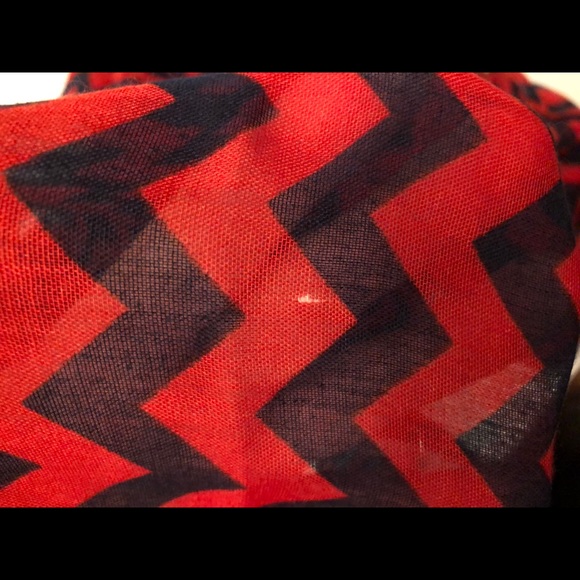 Red Black Chevron Scarf Printer Village - Picture 5 of 8