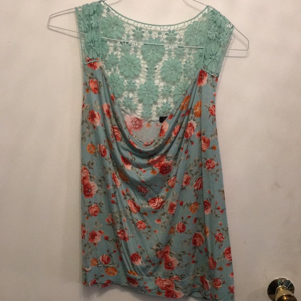 Floral Scoop Neck Top