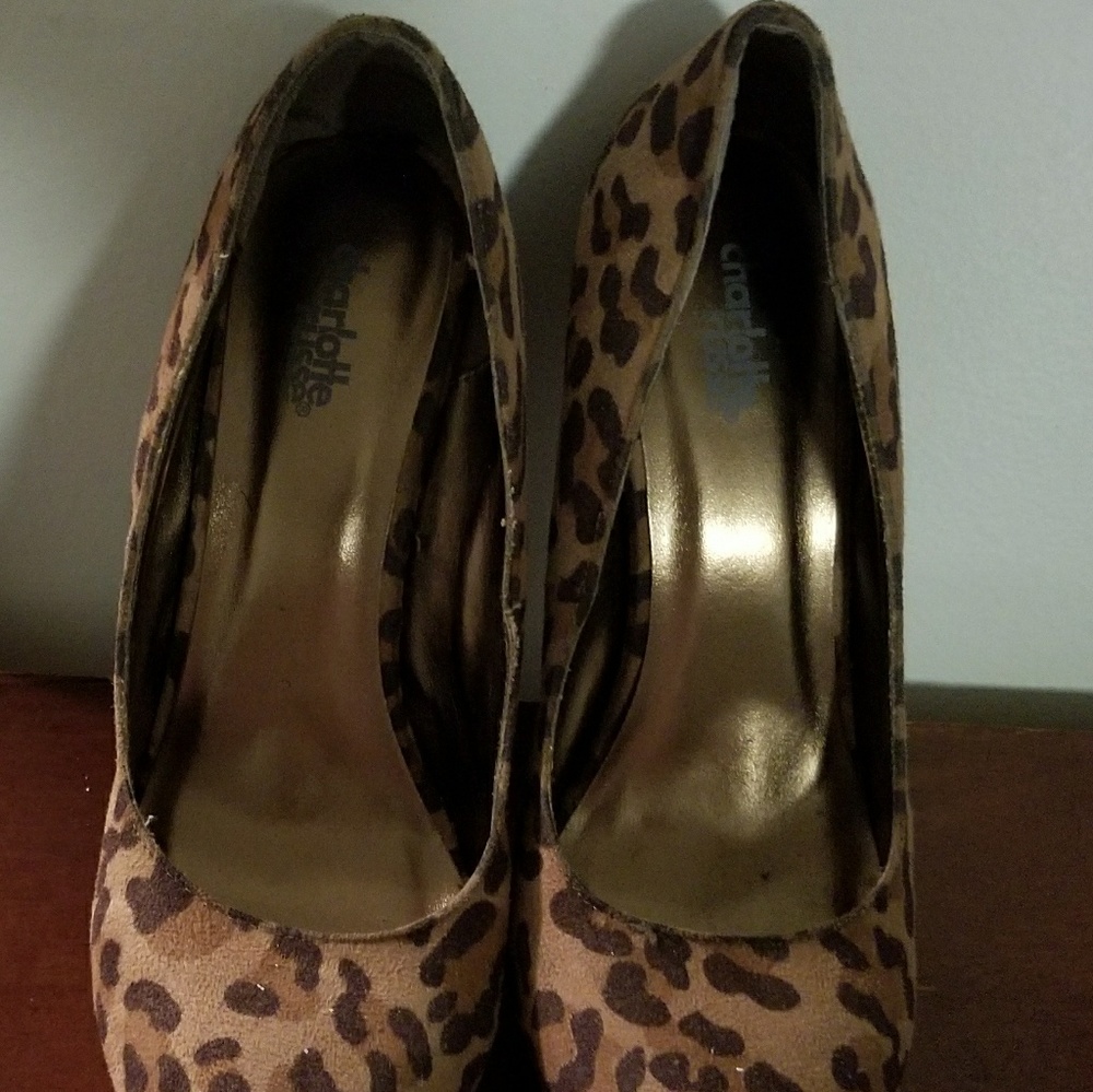 High Heel Shoez - Picture 2 of 3