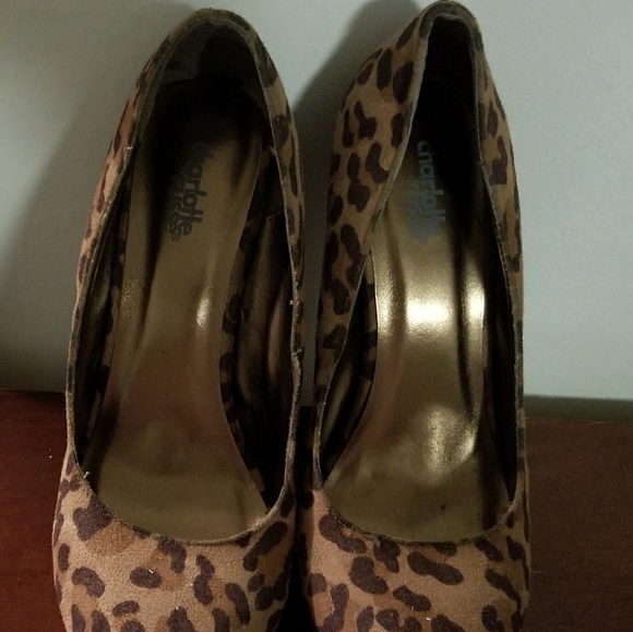 High Heel Shoez - Picture 2 of 3