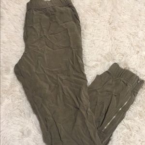 Gap Size small pants