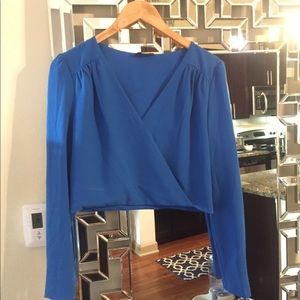 Long sleeve crop top