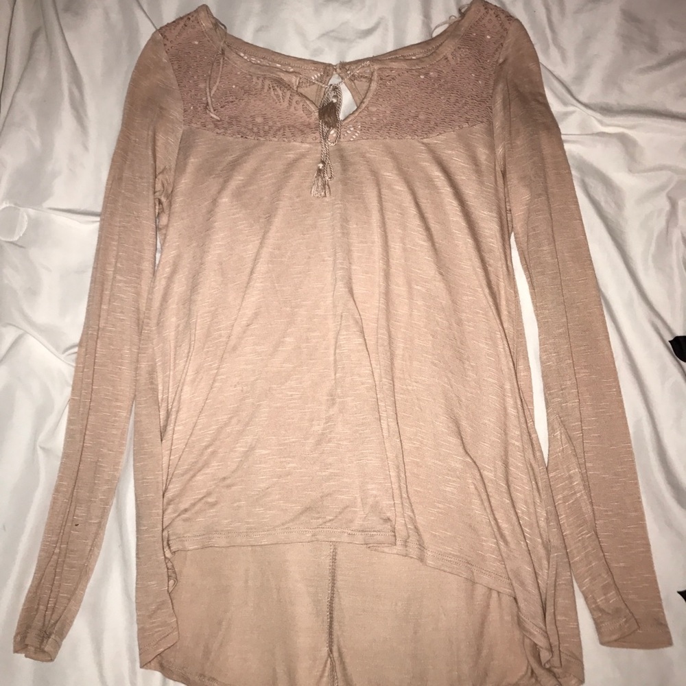 Long sleeve pinkish/nude shirt
