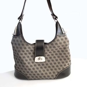 Signature Dooney & Bourke Hobo Handbag/purse