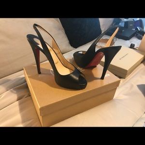 Generic shoes that don’t warrant a 2nd glance