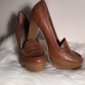 Brand new, MIA size 8 heels.