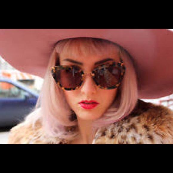 Miu Miu’s Cat Eye Sunglasses - Picture 6 of 6