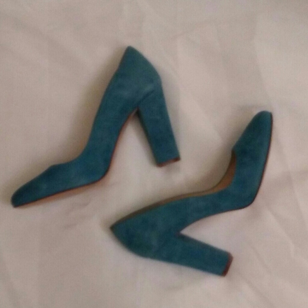 Italian Teal Suede Pumps