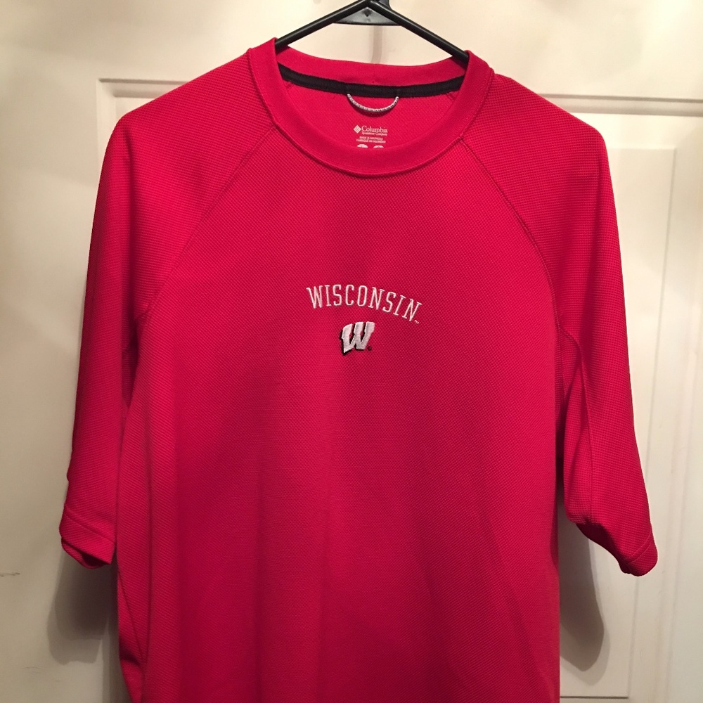 Mens  Columbia Wisconsin Shirt