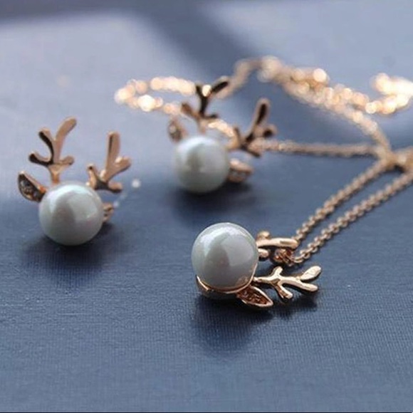 New Gold Reindeer Jewelry Rudolf Reindeer Games Holiday Set Bambi Fawn Lover - Picture 3 of 8