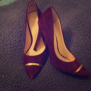 Vince Camuto burgundy heels