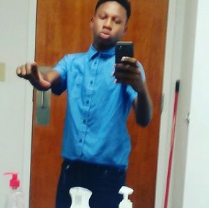 Meet your Posher, Carlos