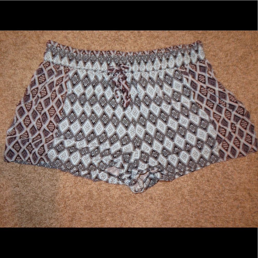 Forever 21 printed shorts - large