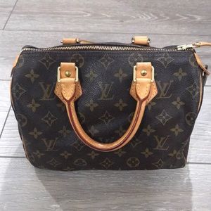 Authentic Louis Vuitton Monogram Speedy Bag 25