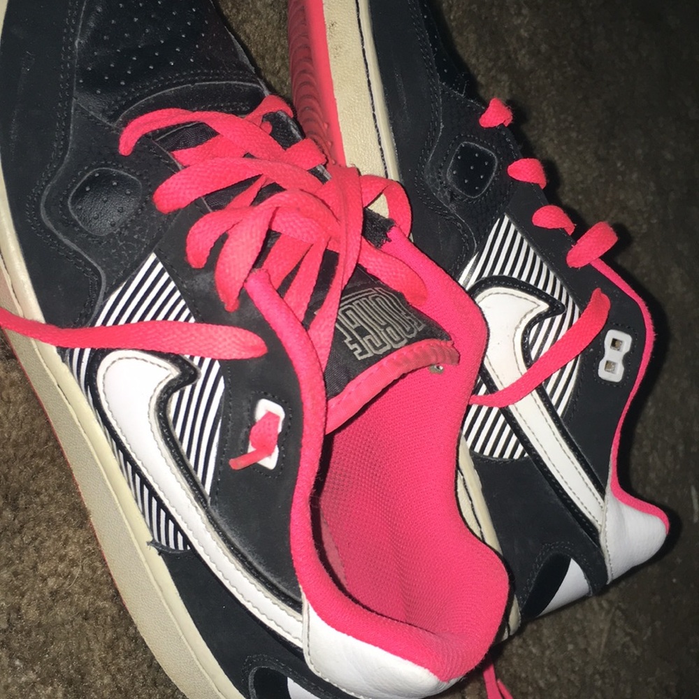 Nike shoes