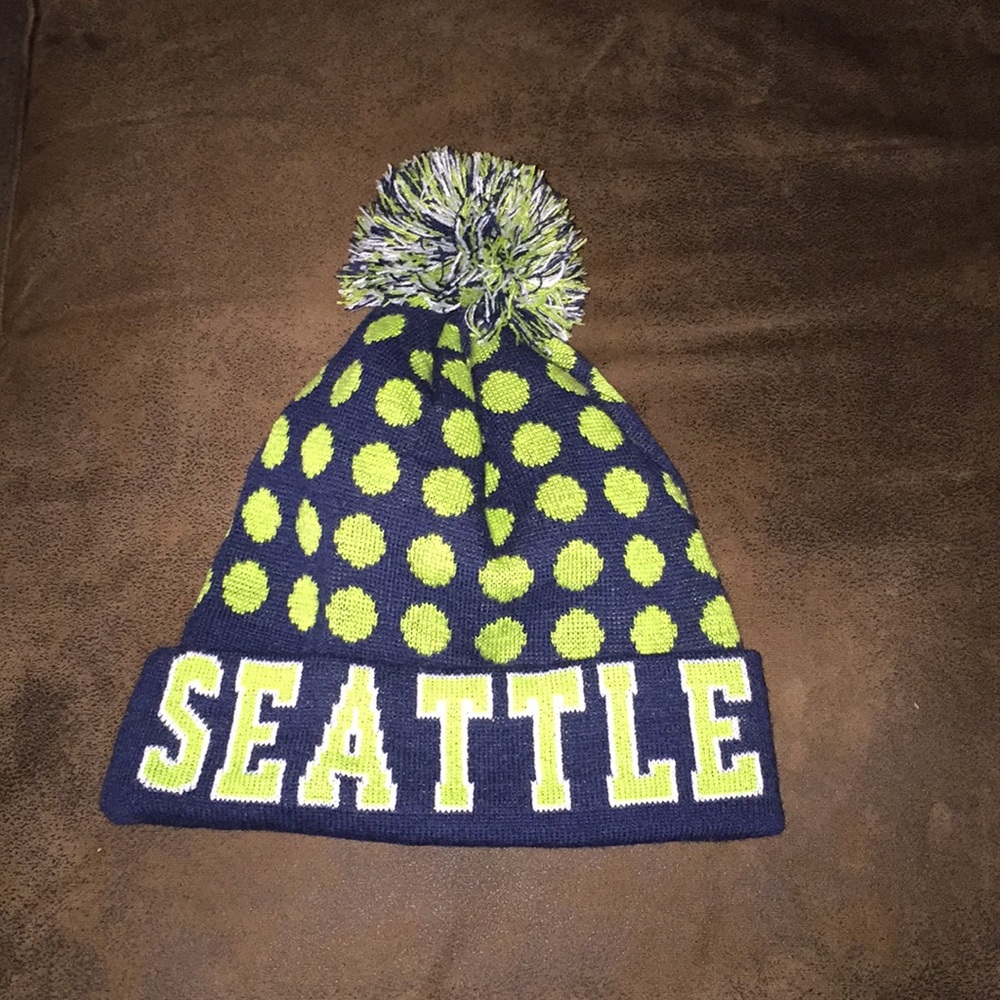 * Seattle Seahawks Toboggan w/Pom