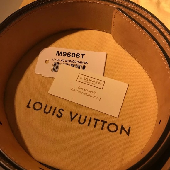 Louis Vuitton Belt - Picture 3 of 4