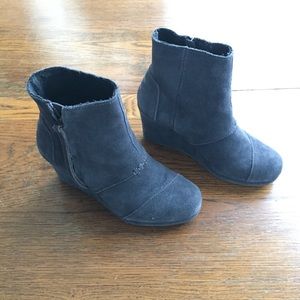 Toms Desert Wedge Booties Gray