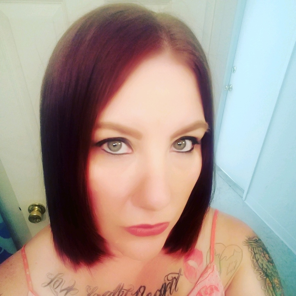 Meet your Posher, Adina