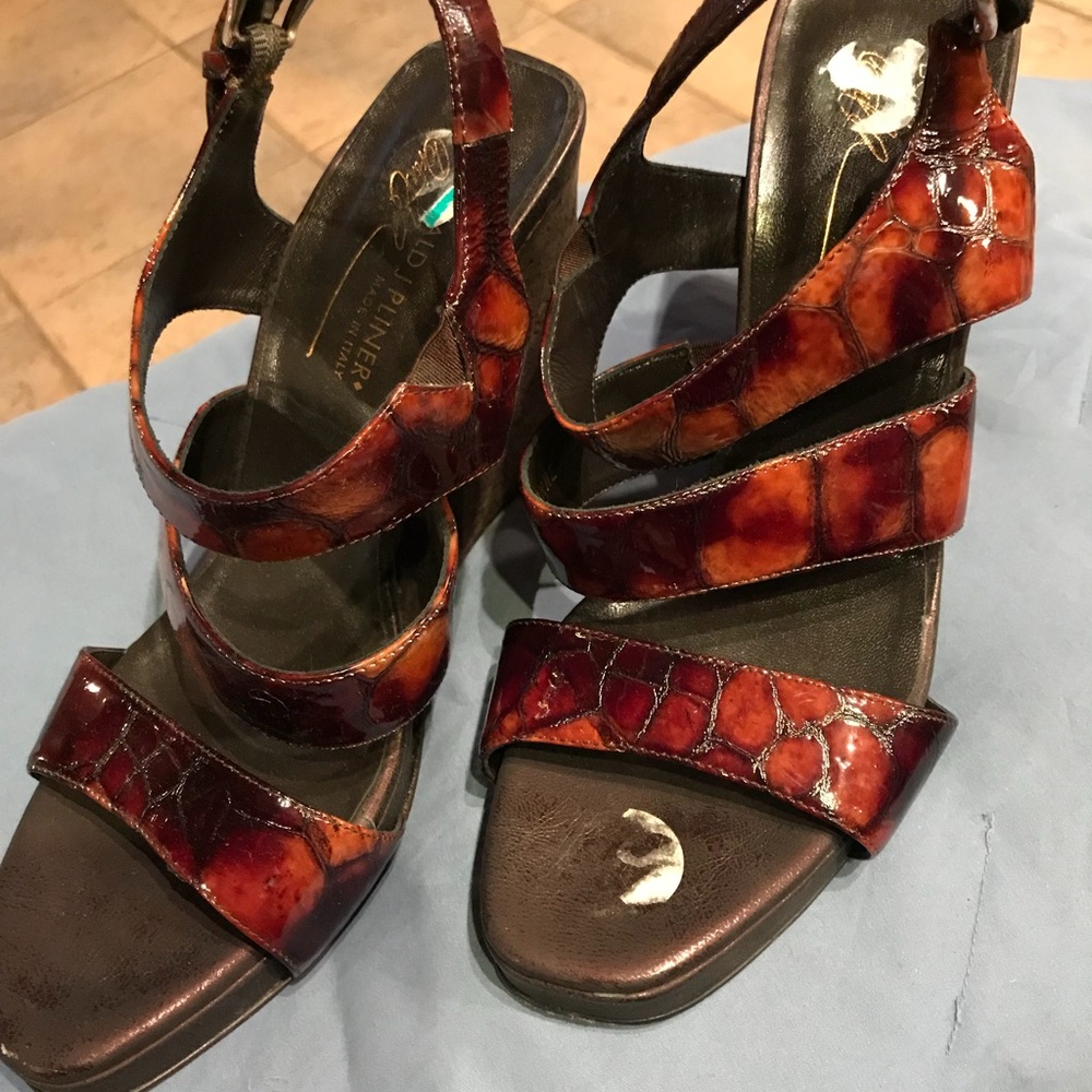 Donald Pliner Sandals