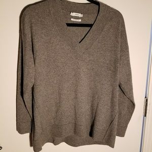 Vince 100% cashmere sweater