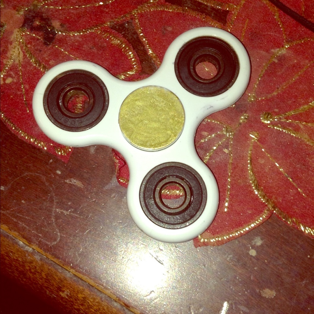 Fidget spinner
