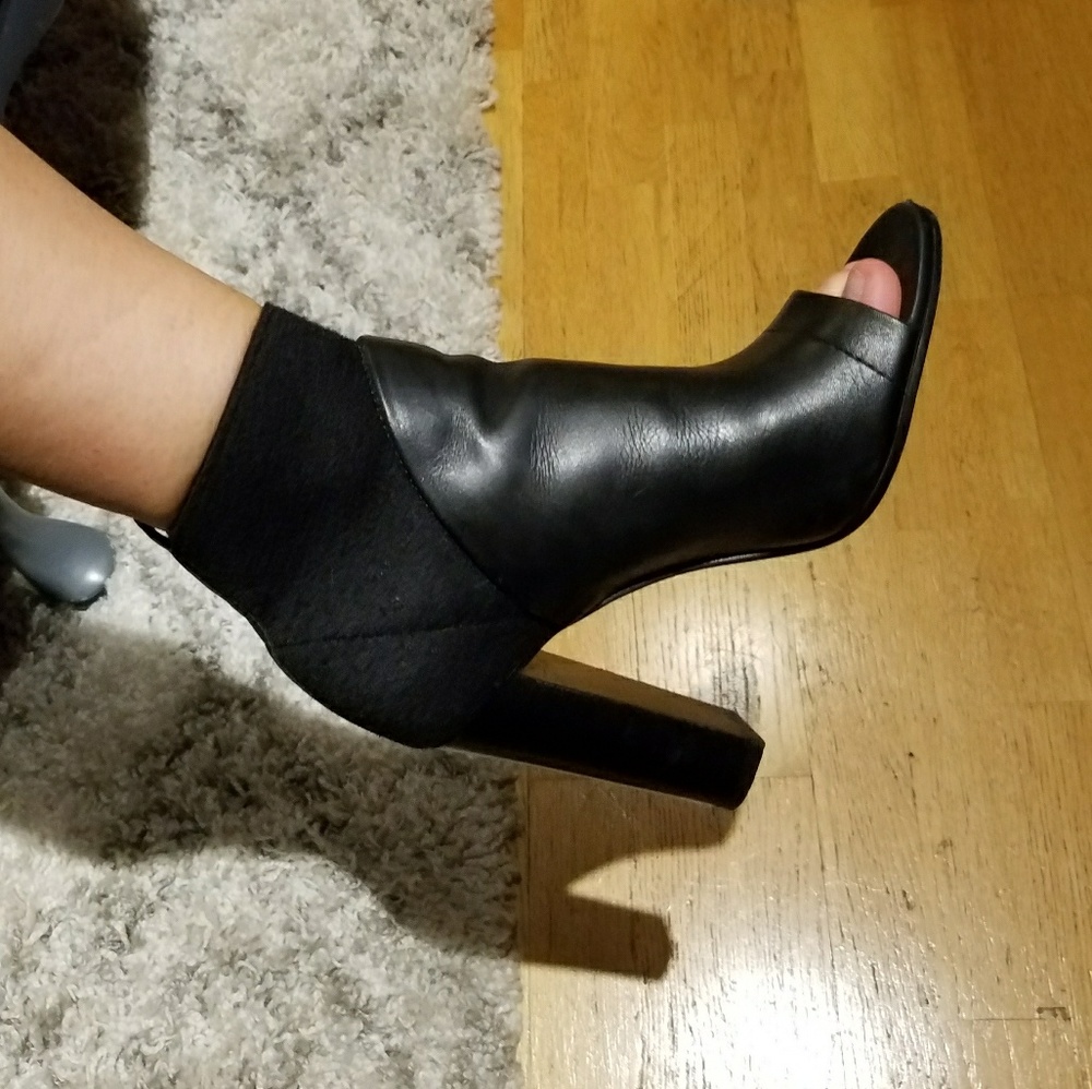 Vince black felt & leather booties