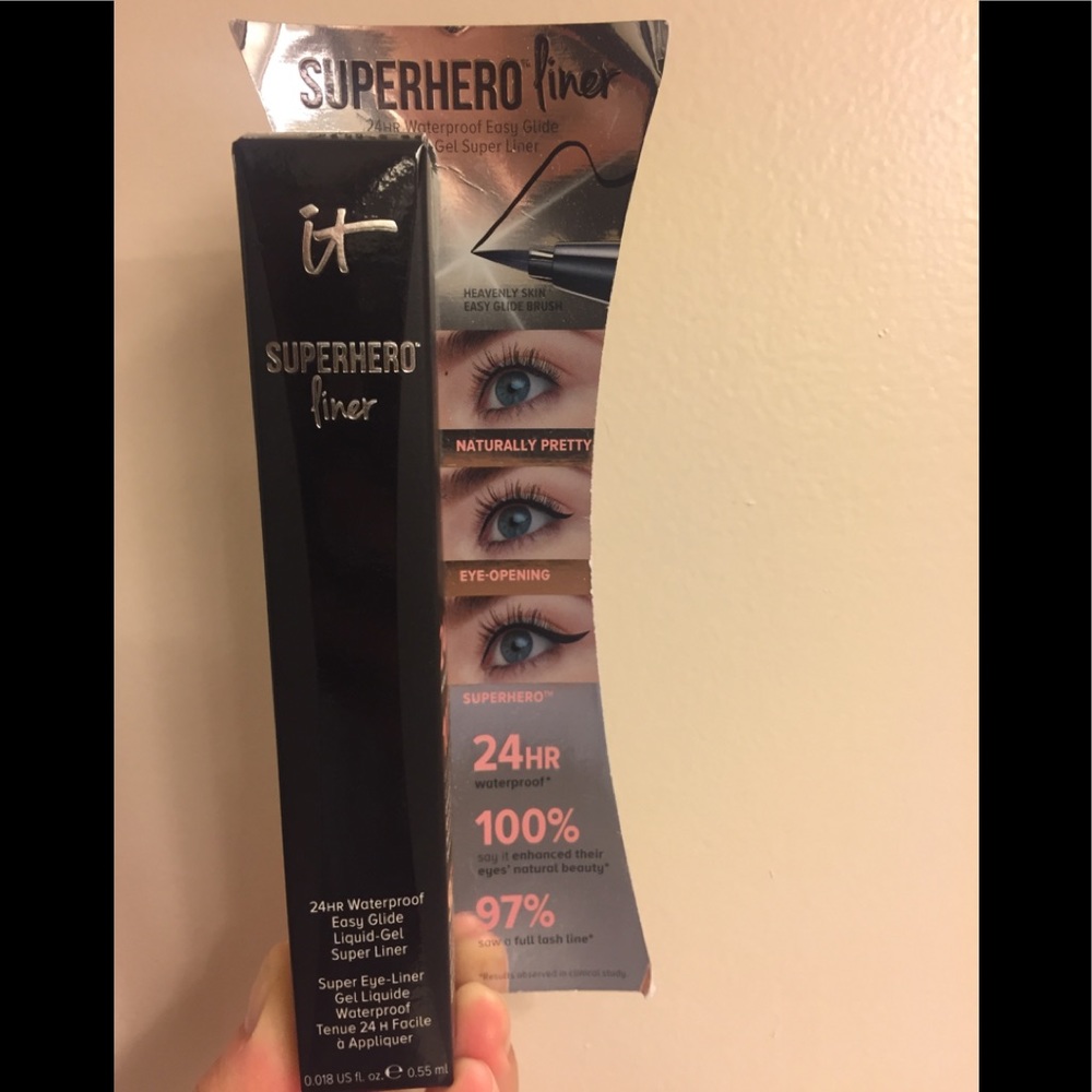 IT COSMETICS SUPERHERO LINER