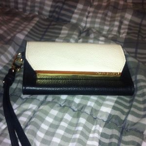 Vince Camuto wristlet new with cellphone pocket!