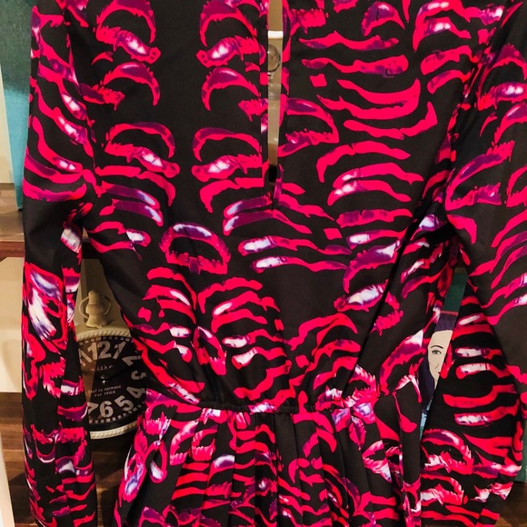 WORN ONCE Kardashian Kollection Peplum Top - Picture 4 of 4