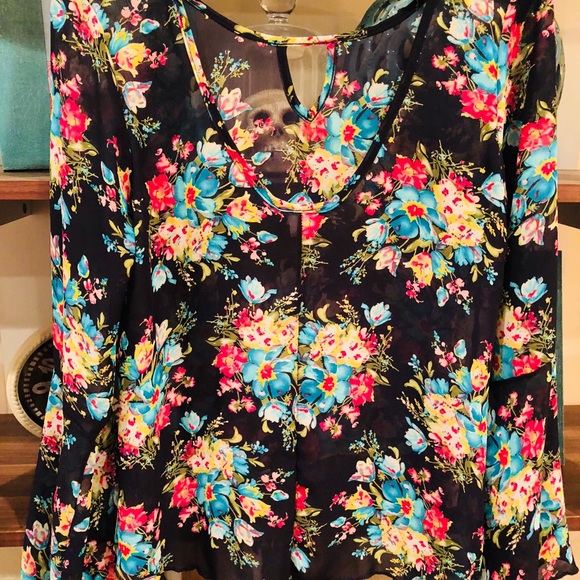 WORN ONCE Floral Chiffon Bell Sleeve Top - Picture 6 of 6