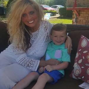 Meet your Posher, Deborah