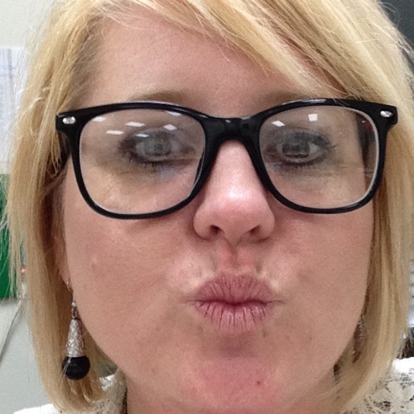 Meet your Posher, Ami - Picture 1 of 1