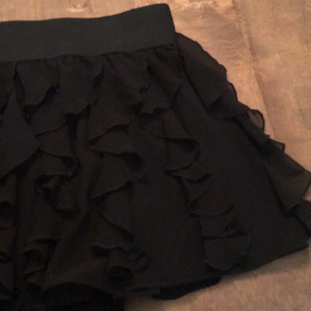 Express Design Studio Ruffle Skirt - Picture 4 of 6