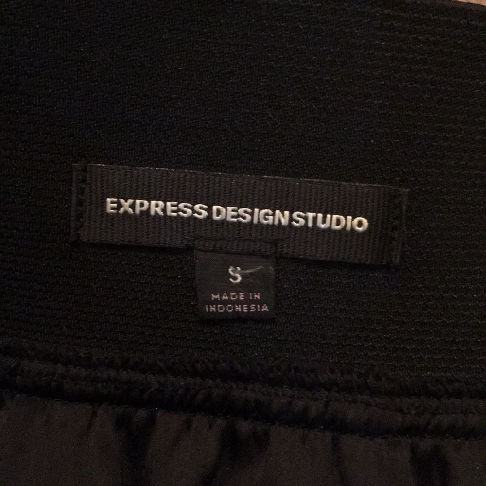 Express Design Studio Ruffle Skirt - Picture 5 of 6