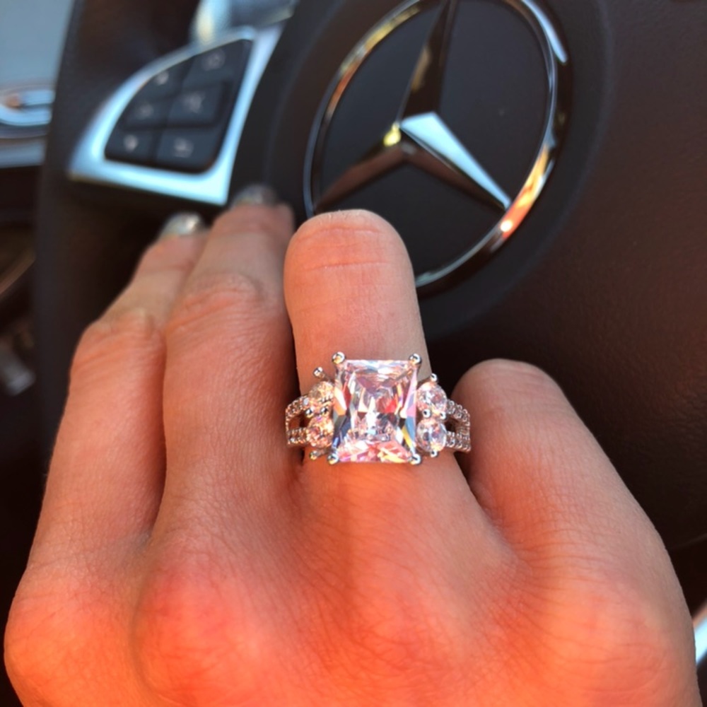 💎💍🆕 Vintage 4ct CZ white gold stunner ring✨💍💎