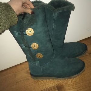 GORGEOUS UGG BOOTS SIZE 7