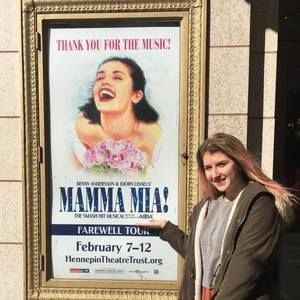 Meet your Posher, Mia