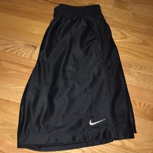 GREAT CONDITION - NIKE MENS ATHLETIC SHORTS