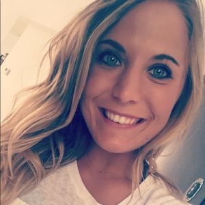 Meet your Posher, Ivy