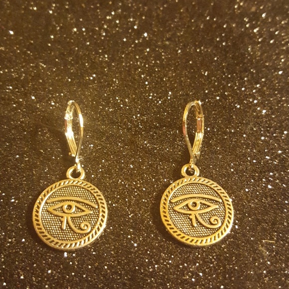 Silver coin Size Eye of Ra Earrings - Picture 2 of 8