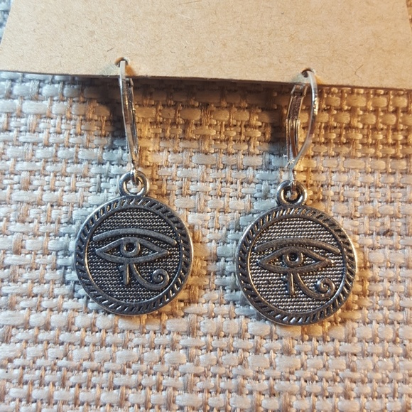 Silver coin Size Eye of Ra Earrings - Picture 7 of 8